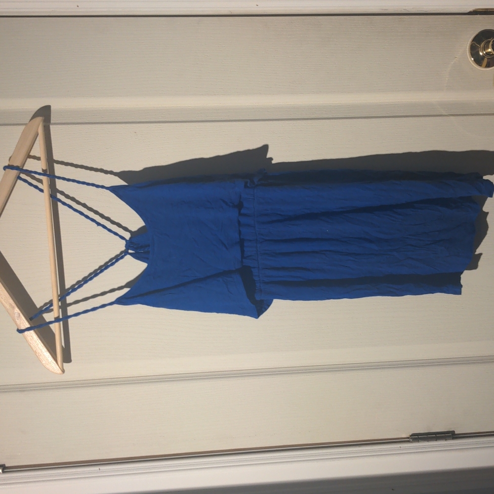 Garage - blue dress